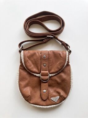 Roxy Vintage Y2K Brown Faux Leather Sherpa Trim Crossbody Saddle Bag Purse